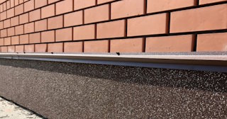 Облицовка цоколя керамогранитом в Сестрорецке в октябре