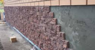 Профессиональная отделка фундамента панелями в Сестрорецке в октябре
