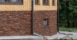 Наружная отделка фундамента в Сестрорецке от ТротуарнаяПлитка по цене от 922 руб.