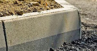 Бордюр для газона в Сестрорецке в октябре