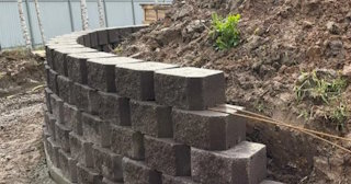 Установка подпорной стенки в Сестрорецке в октябре